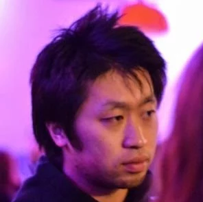 両角 達平