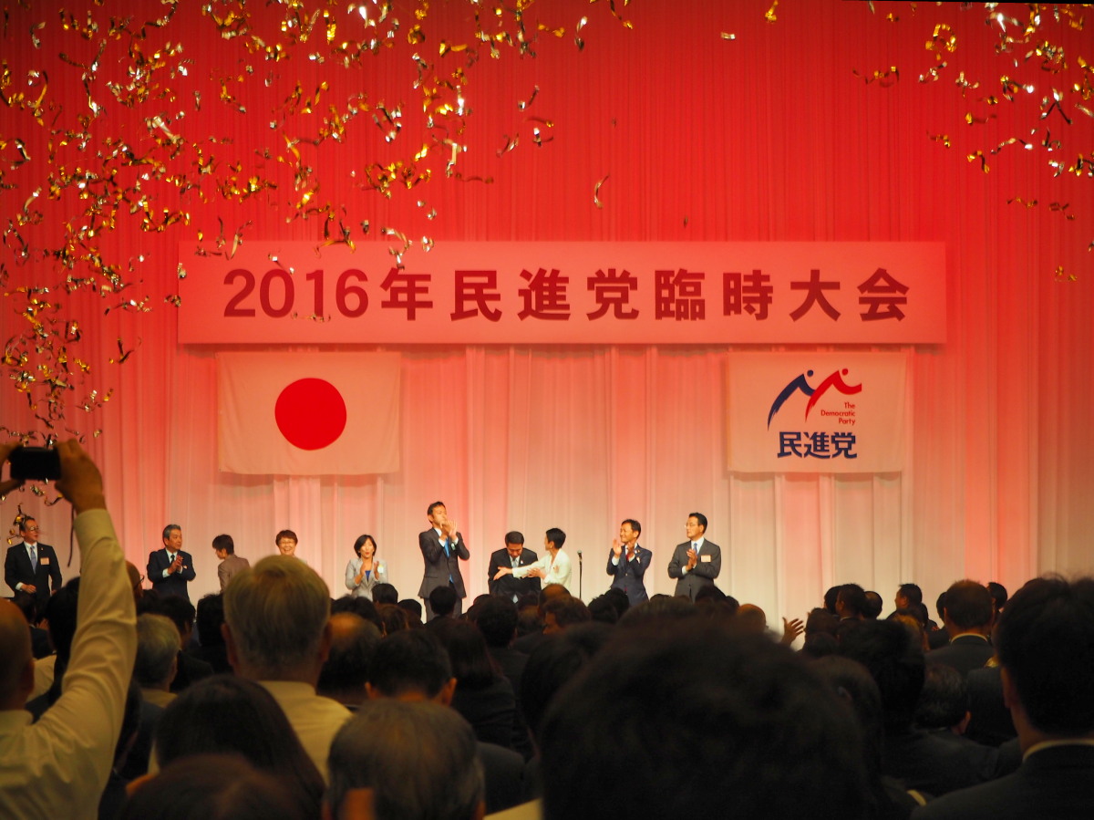(会の最後にはこんな演出も!)